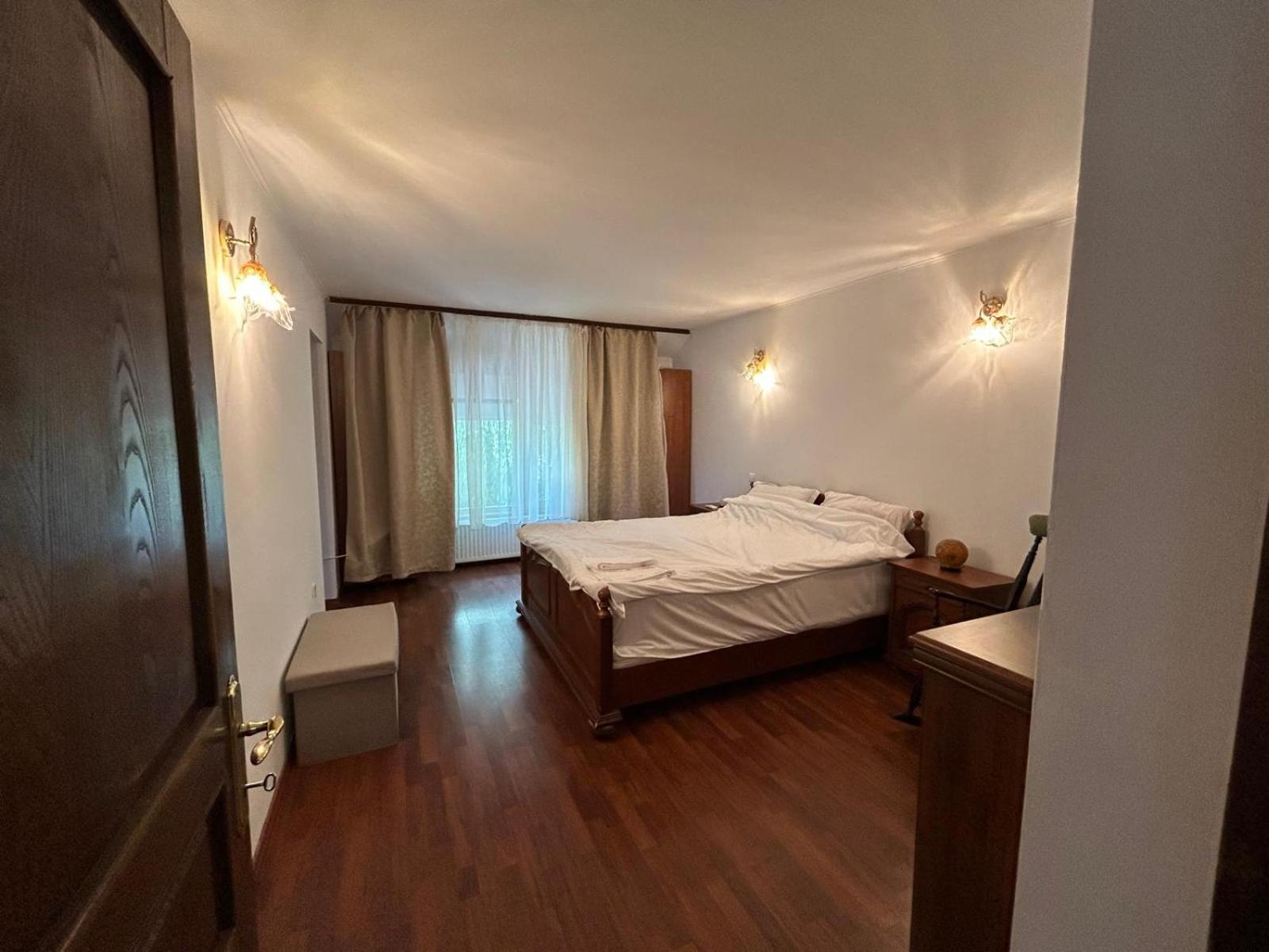 Vila De Inchiriat Aproape De Therme Balotesti Luaran gambar