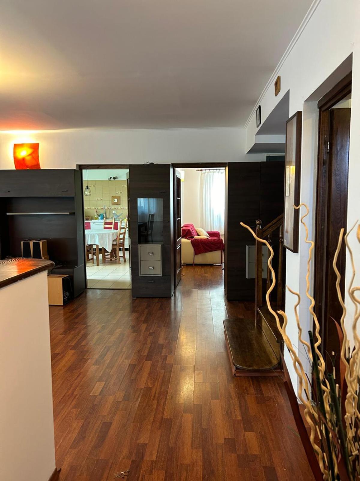 Vila De Inchiriat Aproape De Therme Balotesti Luaran gambar